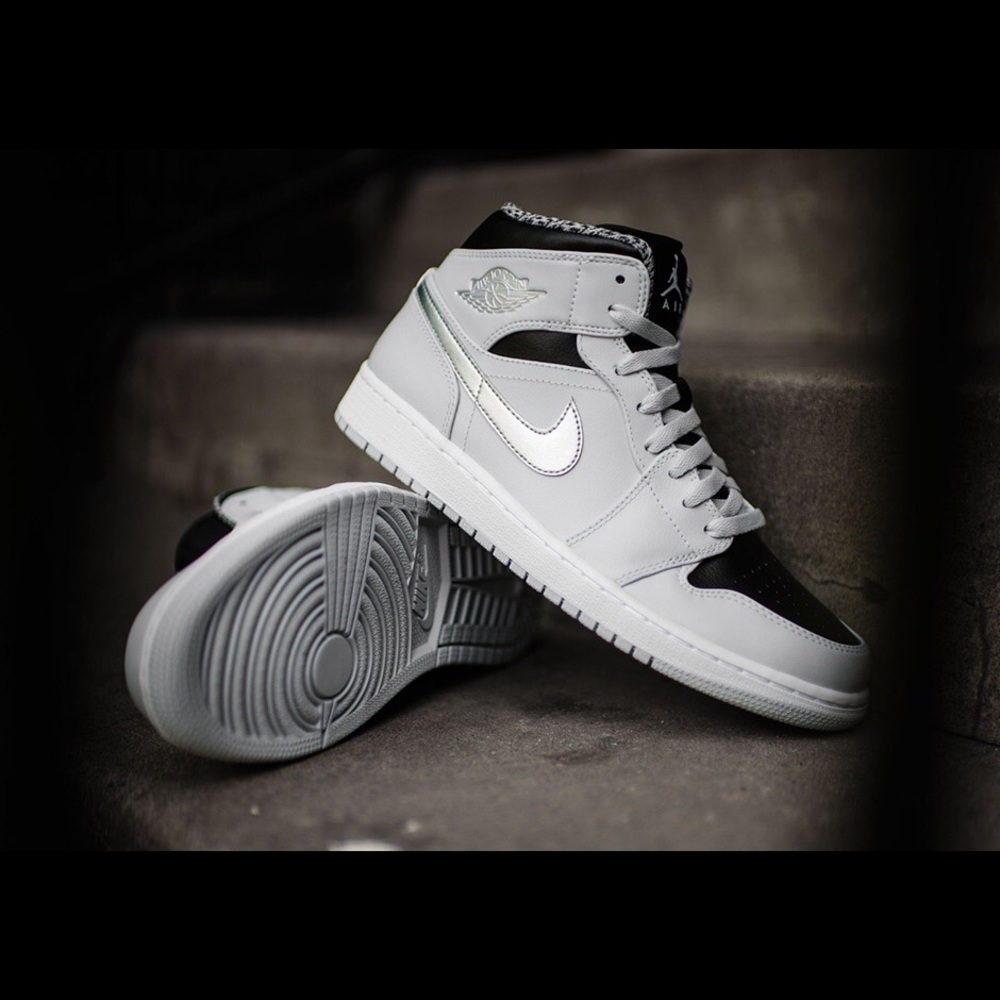 Nike Air Jordan 1 Mid